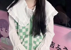 小姐姐小哥哥亲亲,小姐姐小哥哥的浪漫亲亲瞬间